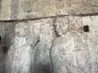 🚆 Longmen Grottoes — The No-Walk, Easy-Access Guide