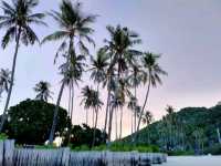 หาดทรายละเอียด อ่าวโลมาเกา เกาะพีพี สวยจึ้ง!!