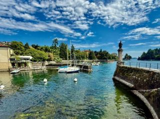 ความสงบสุขริมทะเลสาบ: ทะเลสาบมาจโจเร ประเทศอิตาลี