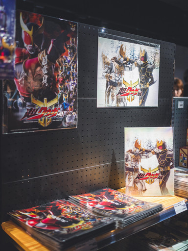 まさか「仮面ライダークウガ」と握手できるなんて 今回の展示は本当に