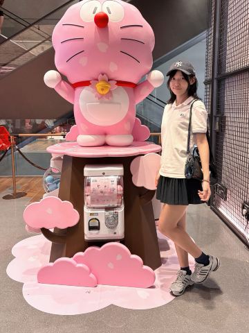 コーズウェイベイ限定！世界初・ピンクのドラえもん「桜フェスティバル