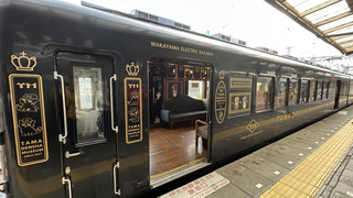 和歌山電鐵貴志川線 - 貓站長 貓列車