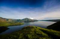 Lake Toba: The Ultimate Volcanic Vibes Getaway 🌋💙