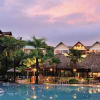 Fiji beach resort 