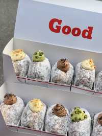 台北車站爆紅爆餡甜甜圈「GooDonut」
