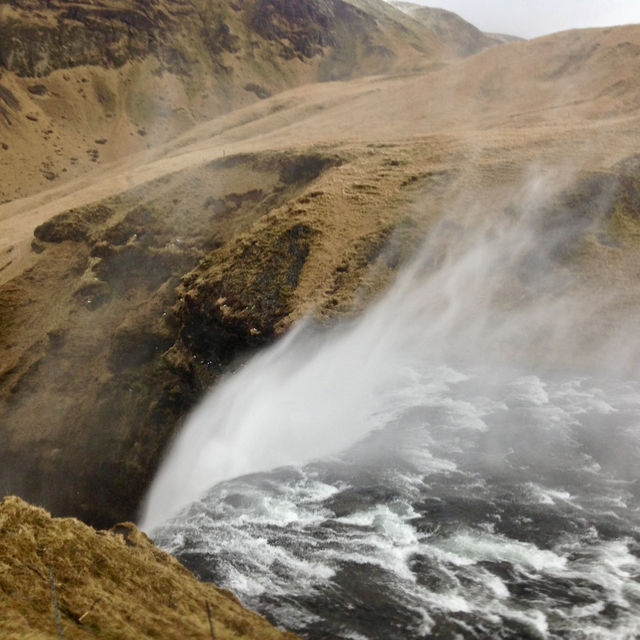 Stunning Skogafoss