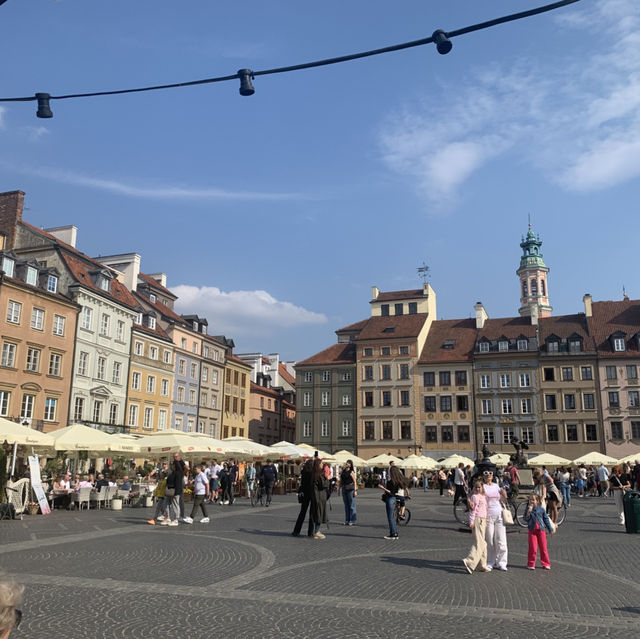 City walk through the old town, royal bath park and Wilanow