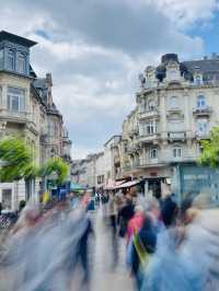 Wiesbaden - beautiful buildings, thermal springs and remarkable cultural 
