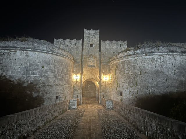 Rhodes in 4 Days: Sun, History & Hidden Gems You Can’t Miss! 🌅🏝️