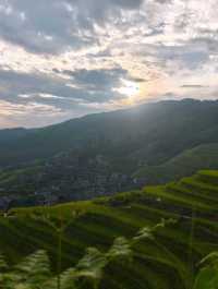 🌾 Longji Rice Terraces: A Living Masterpiece in the Mountains 🌄