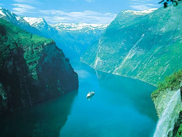Norway: The stunning fjords destination!