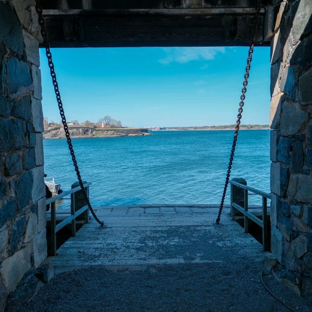 🏰Suomenlinna: Helsinki’s Historic Island Fortress & Coastal Escape 🌊✨