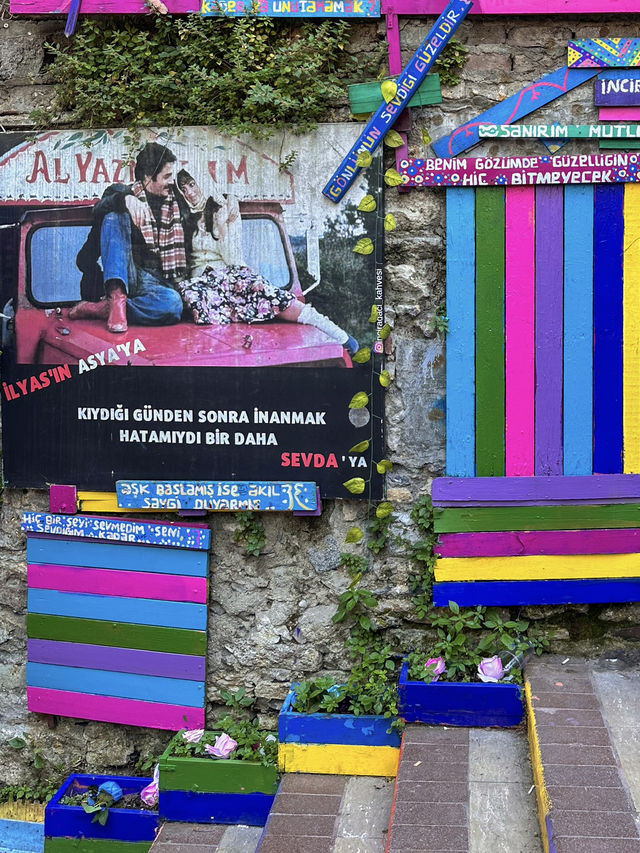 🇹🇷 Балат — колоритный район Стамбула. 🇹🇷 Балат — колоритный район Стамбула.