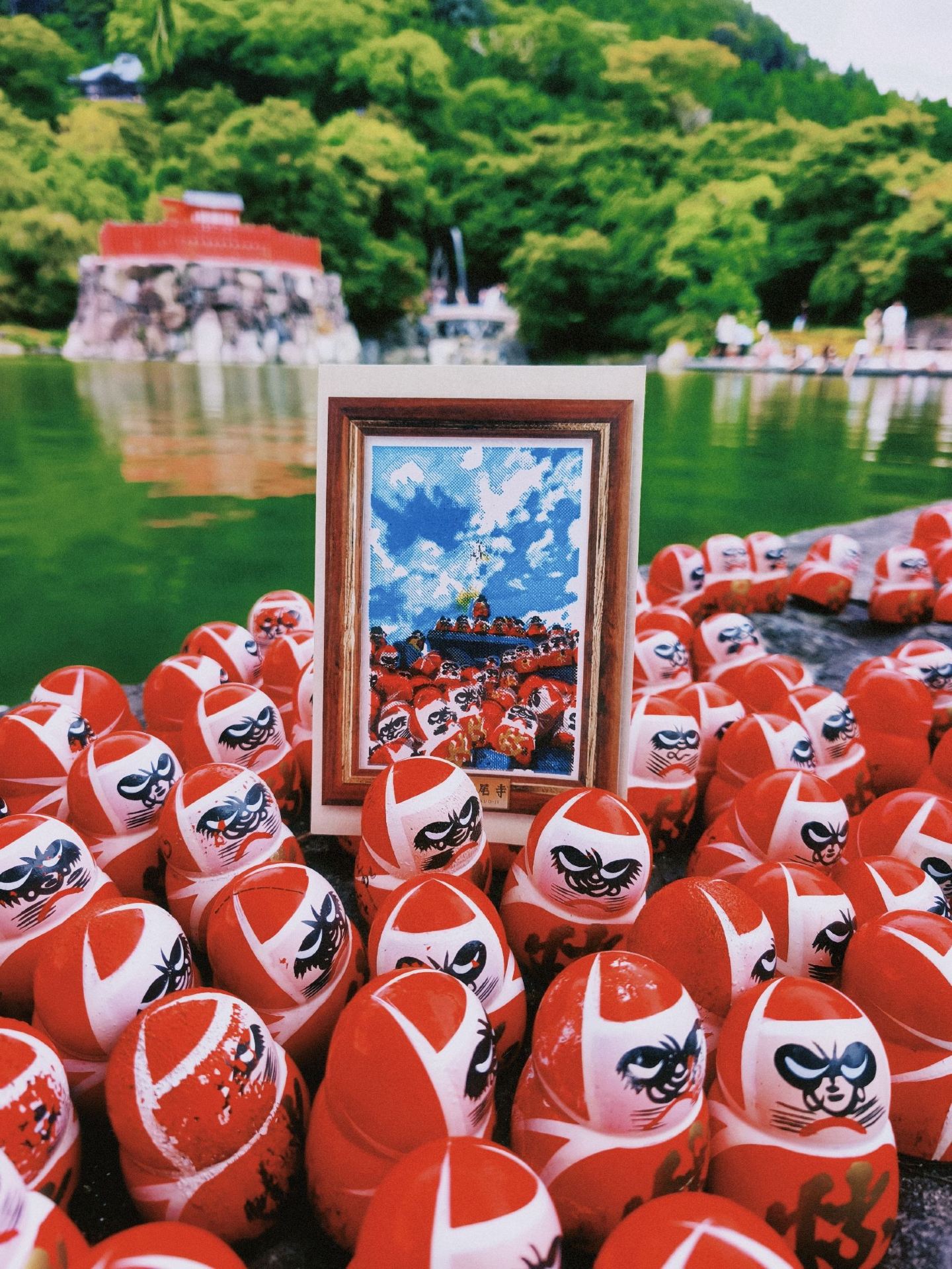 My personal favorite place in Osaka is the incredible Katsuo-ji Daruma Temple! ✨