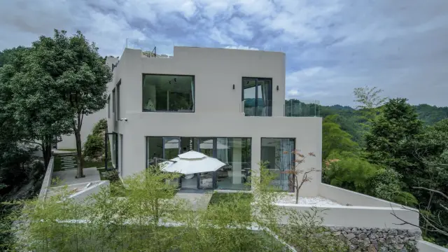금화·오명골|구름 바다 산봉우리 위의 흰색 Villa에 잠들다
