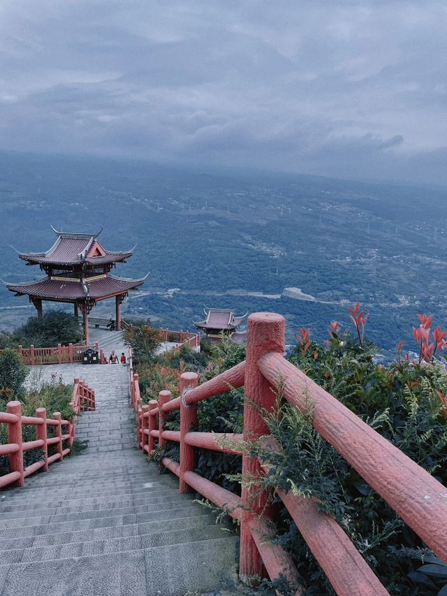 我盡力了，只能到這兒了！！徒步背峰山