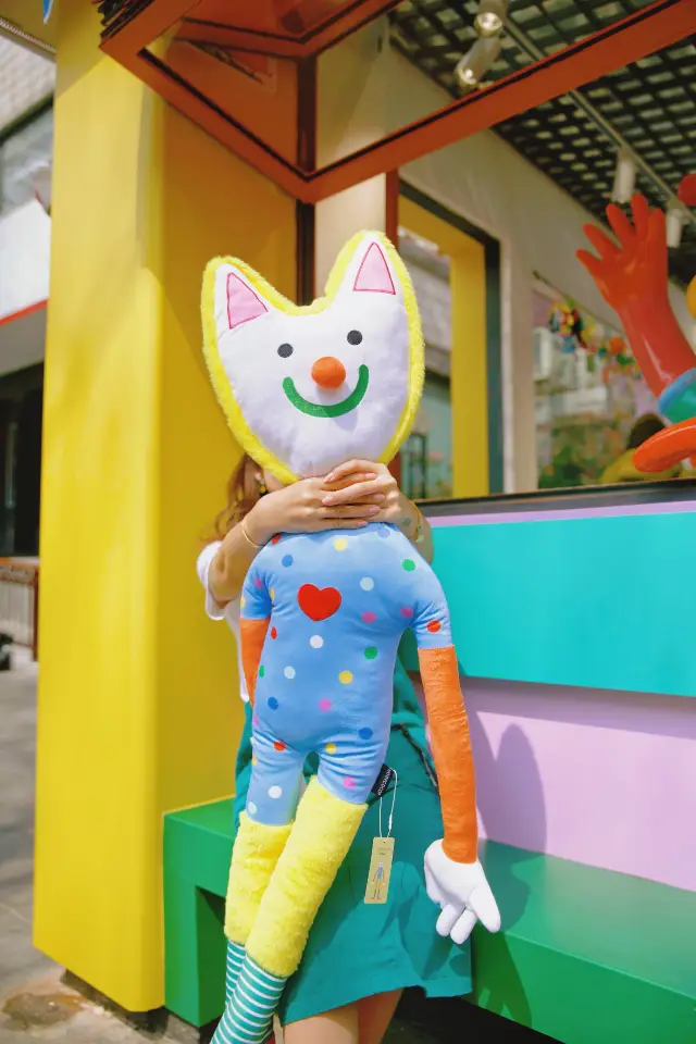 Shanghai Yuyuan Road! Newly opened!! The dopamine colors are so cute