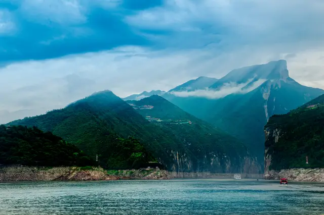 I had the fortune to visit the Three Gorges Dam, both on its surface and inside