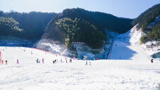 桐廬生仙里國際滑雪場