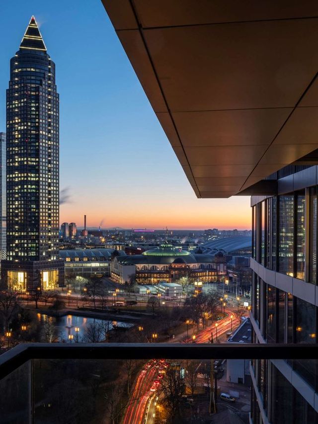 🌟 Frankfurt's Finest: Top Hotel Picks for Your Stay! 🏨✨