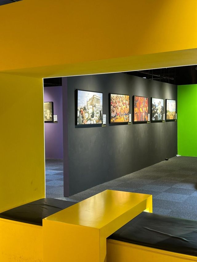 杭州看展→自在出色的女性力量