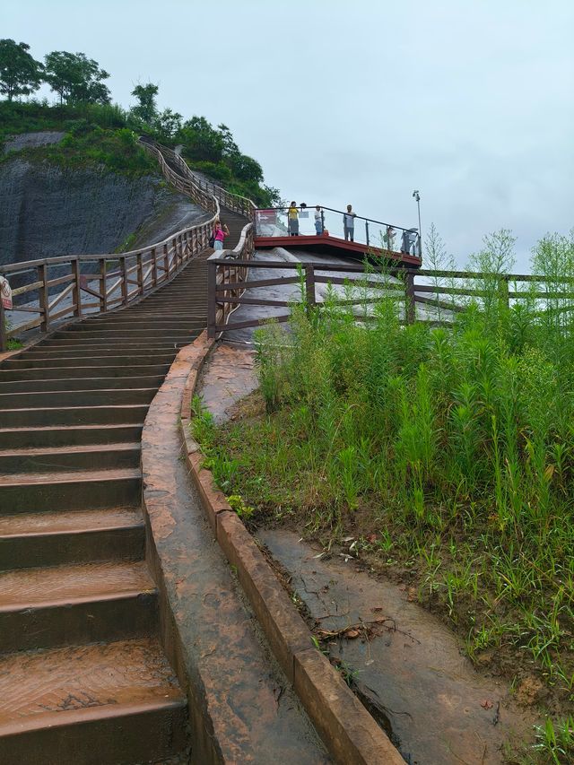 想看看美麗的高椅嶺景區嗎？
