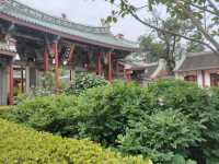 福建會館北門外看合歡，門內看睡蓮