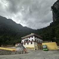 Shangri la gorge, Balegezong