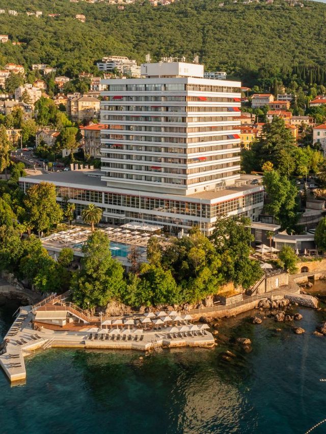 🌟 Opatija's Luxe Retreat: Hotel Ambasador Unveiled! 🌊