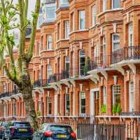 Duke of York square : King's Road City walk stroll.