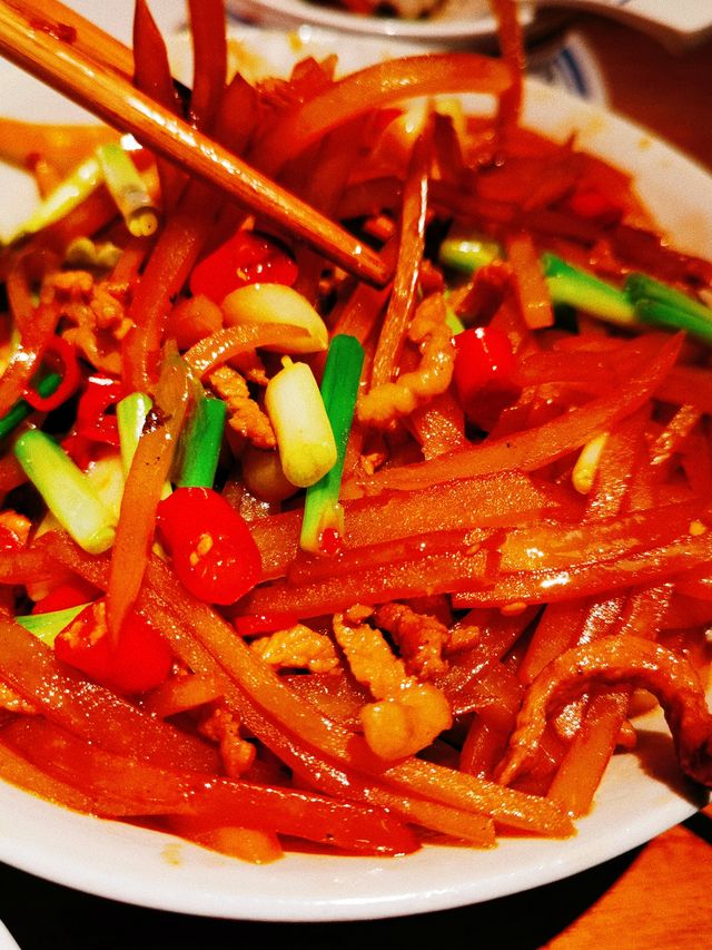 好吃又便宜，【春風食堂】天目里的寶藏野生餐廳。