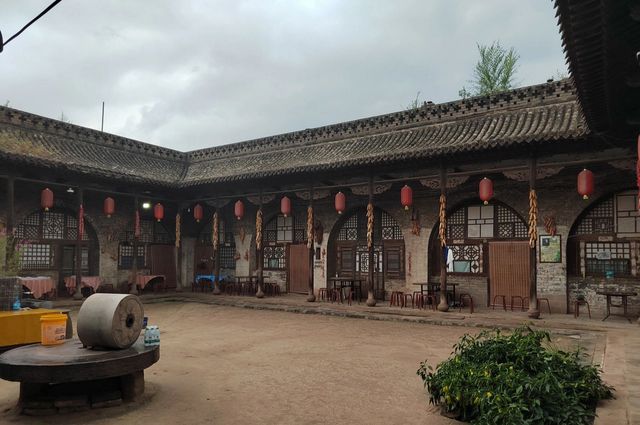 呂梁李家山村|美麗的窰洞古村。