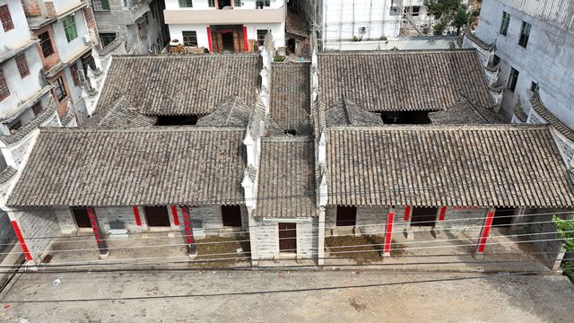 江西興國古龍崗鎮鄒氏宗祠。