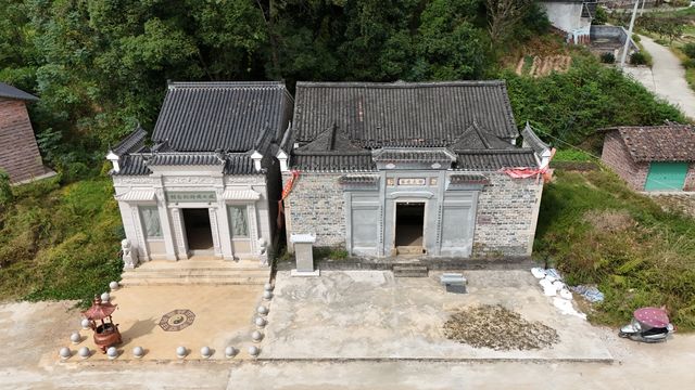 江西興國店山村接官亭。