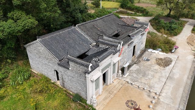 江西興國店山村接官亭。