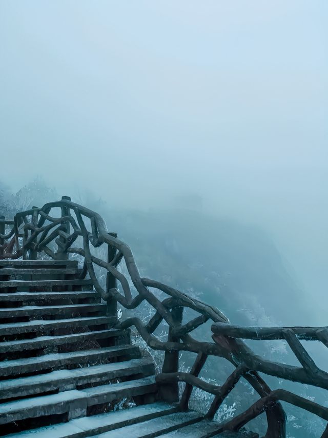 凱里的香爐山霧凇真的很美。
