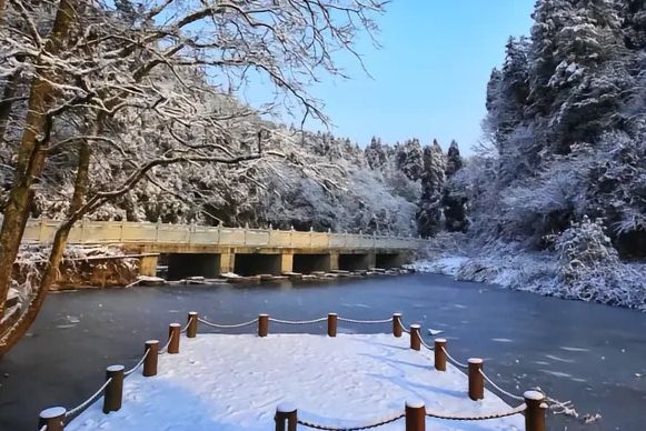 四川寶藏遛娃地！邛崃天台山雪景親子遊全攻略