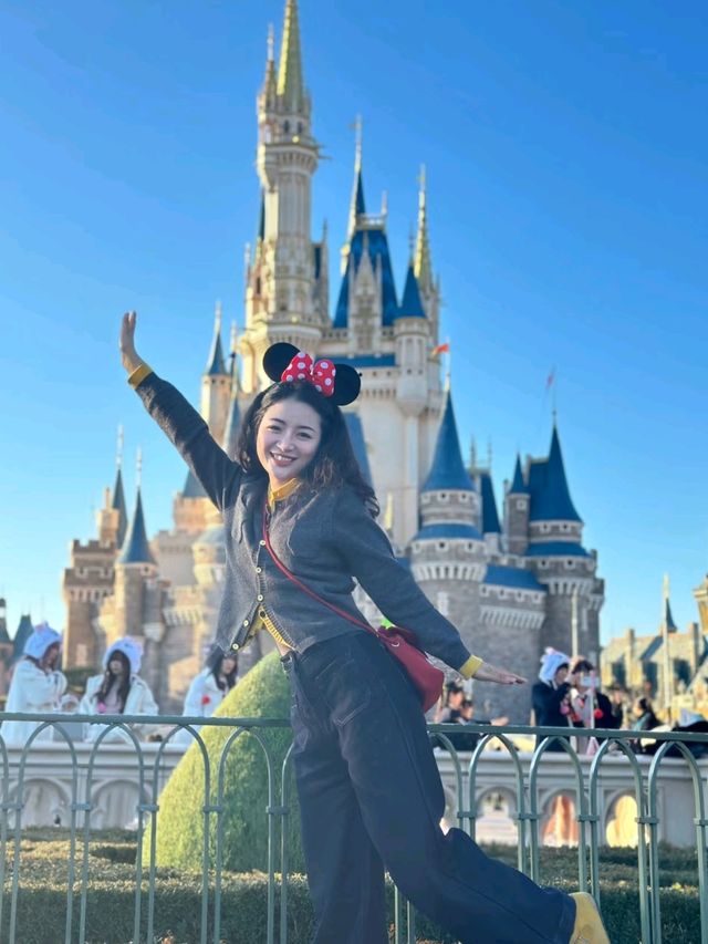 Tokyo Disneyland & Sea  is Mesmerizing😍❤️
