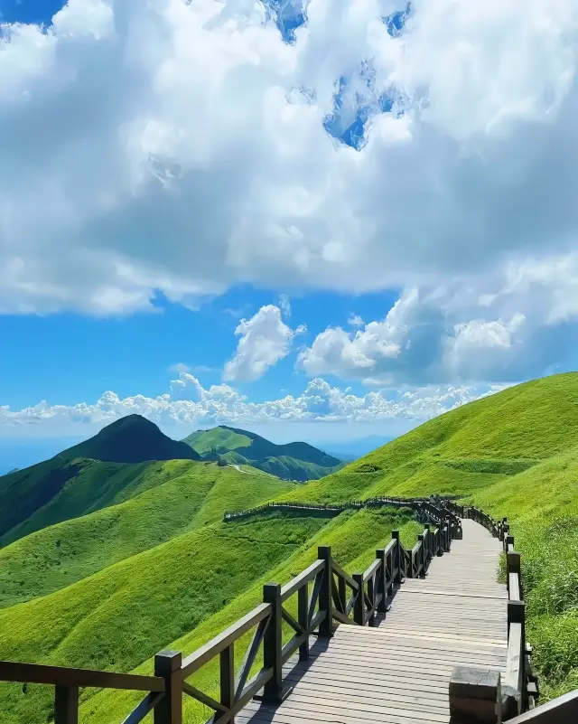 Wugong Mountain | A Comprehensive Guide for Budget Travelers