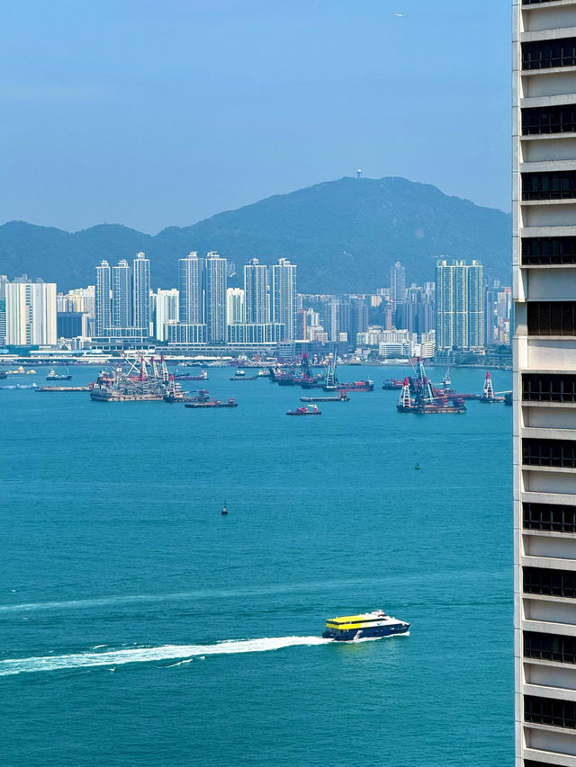 去香港旅行就是要住可以看海的酒店！