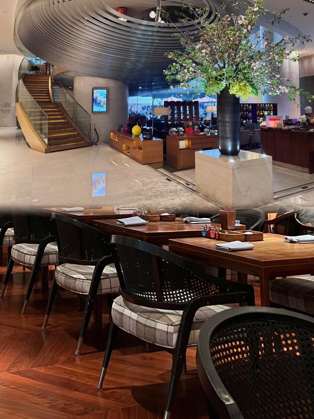 上海酒店每一帧都住在繁華夜景裡，真的好值……