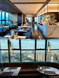 成都必去打卡！入住城市高空景觀嘅寶藏酒店