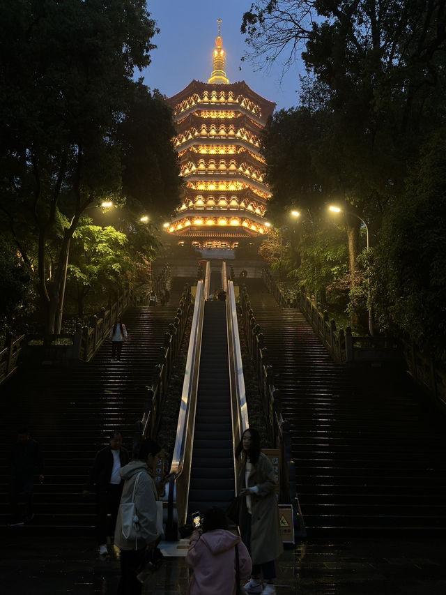 West Lake’s Dreamy Serenity** 