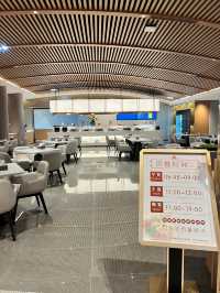 香港機場T2新開的頭等艙休息室也太好待了吧！✈️