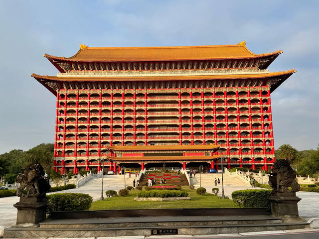 台北圓山大飯店泳池漫談