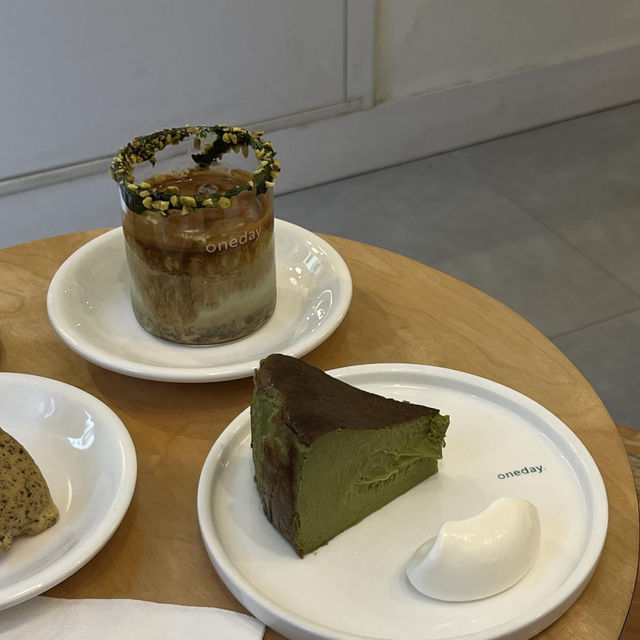 香港大坑隱藏版網紅Cafe！下雨天也能拍出質感大片☔️✨