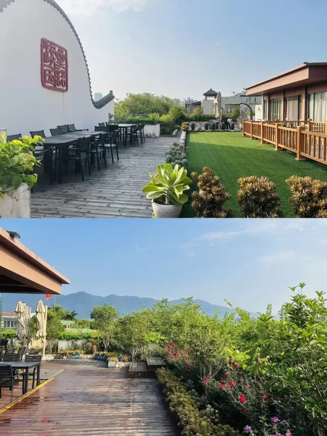 Nằm xuống và ngắm Thất Tinh Yến! Chụp ảnh lại và nó sẽ trở thành màn hình chờ của bạn