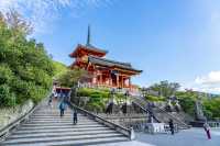 日本清水寺：懸於音羽山的千年舞台