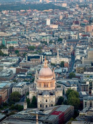 14 สถานที่ห้ามพลาดในลอนดอน! ศิลปะ แลนด์มาร์ก สวนสาธารณะ และลอฟต์ใจกลางเมือง