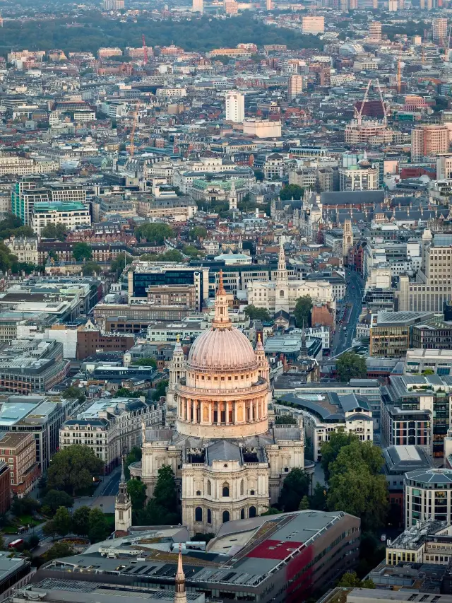 14 Must-Visit Places in London! Art/Landmarks/Parks + Downtown Loft Stay